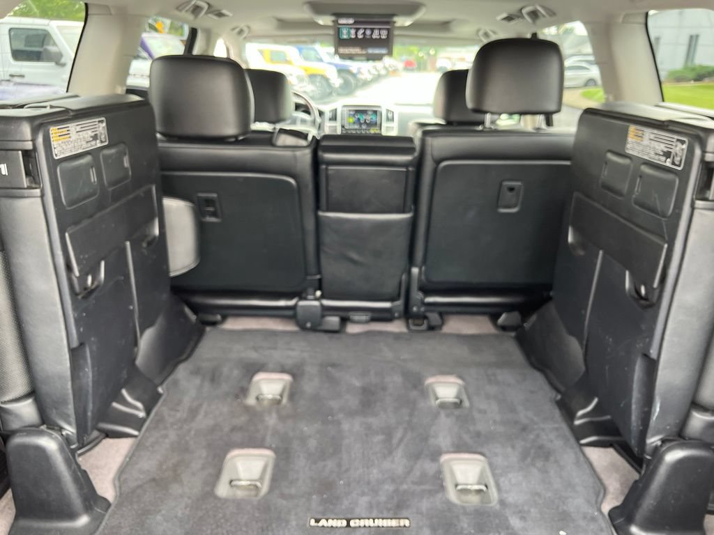 Used 2014 Toyota Land Cruiser AWD/4WD image 47