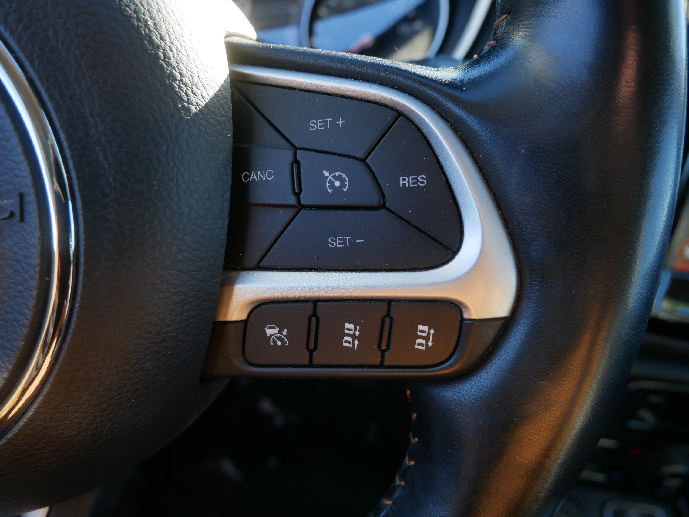 Certified 2021 Jeep Compass Limited image 23