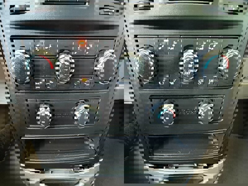 Used 2008 Dodge Grand Caravan SE image 30