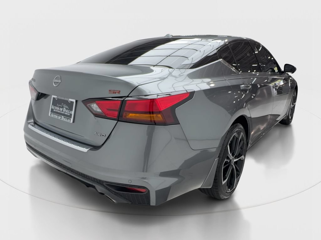 Used 2023 Nissan Altima 2.5 SR w/ SR Premium Package AWD/4WD image 8