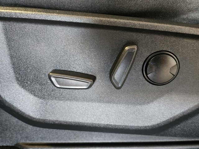 Used 2022 Ford F150 XLT w/ Equipment Group 302A High image 12