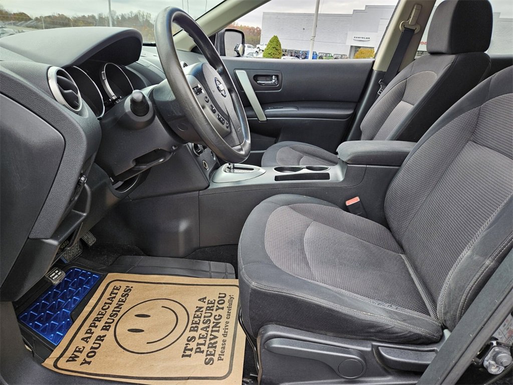 Used 2010 Nissan Rogue SL w/ Premium Pkg image 7