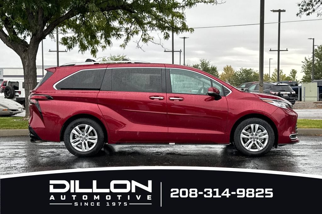 Used 2024 Toyota Sienna Limited AWD/4WD image 3
