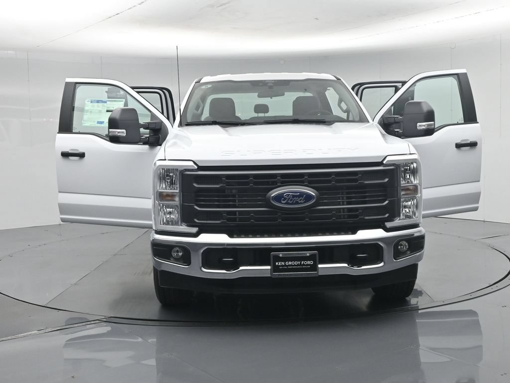 New 2026 Ford F350 XL w/ XL Chrome Package RWD image 29