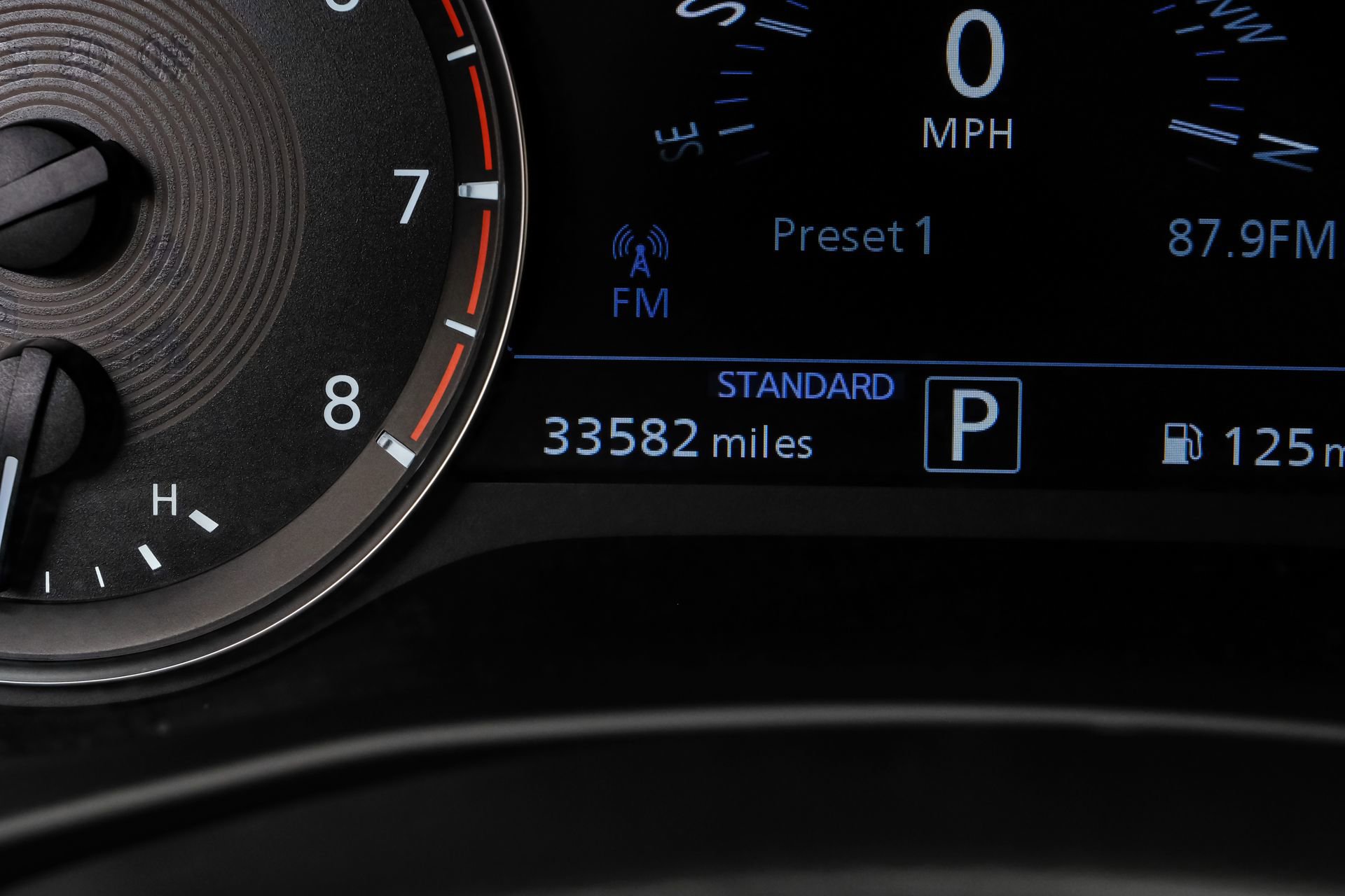 Used 2023 INFINITI QX50 Sensory image 24