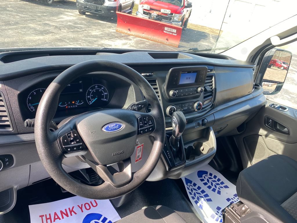 Used 2024 Ford Transit 250 Low Roof AWD w/ Exterior Upgrade Package image 18