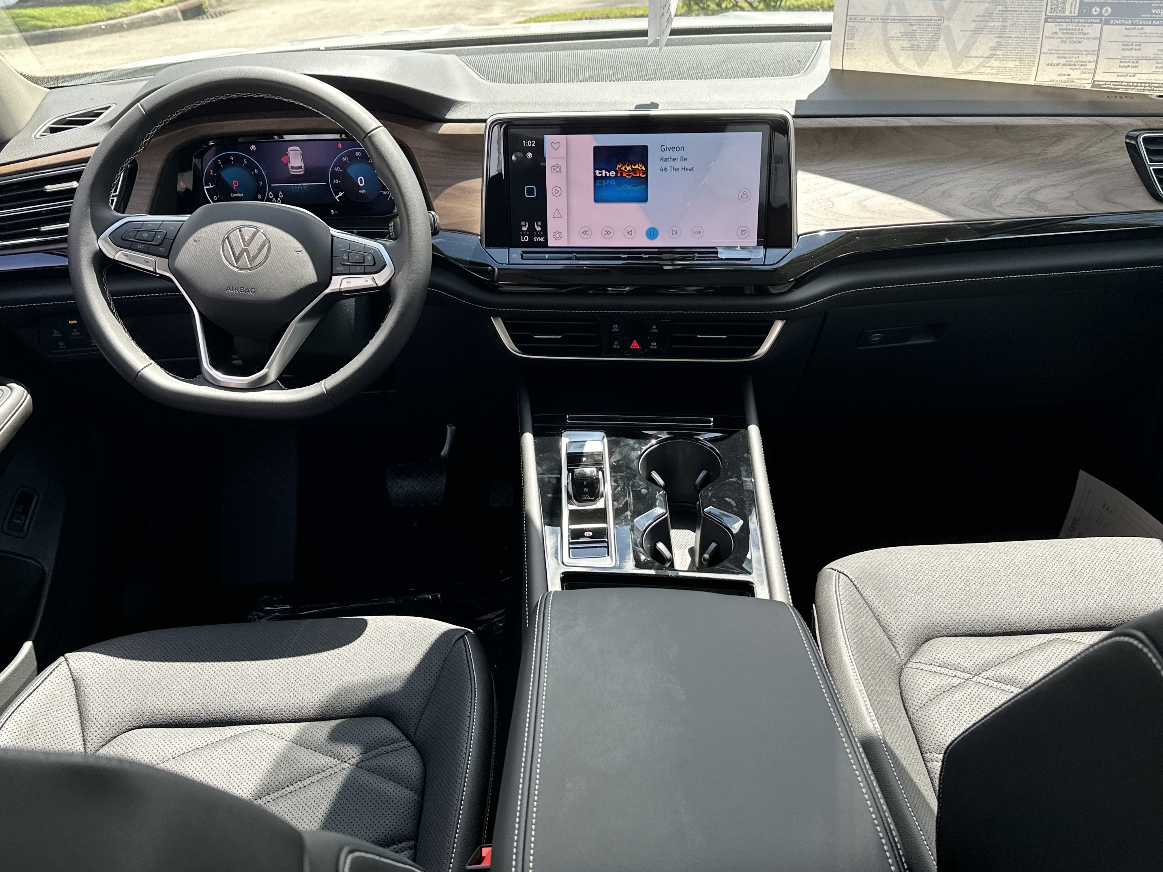 New 2026 Volkswagen Atlas SE image 14