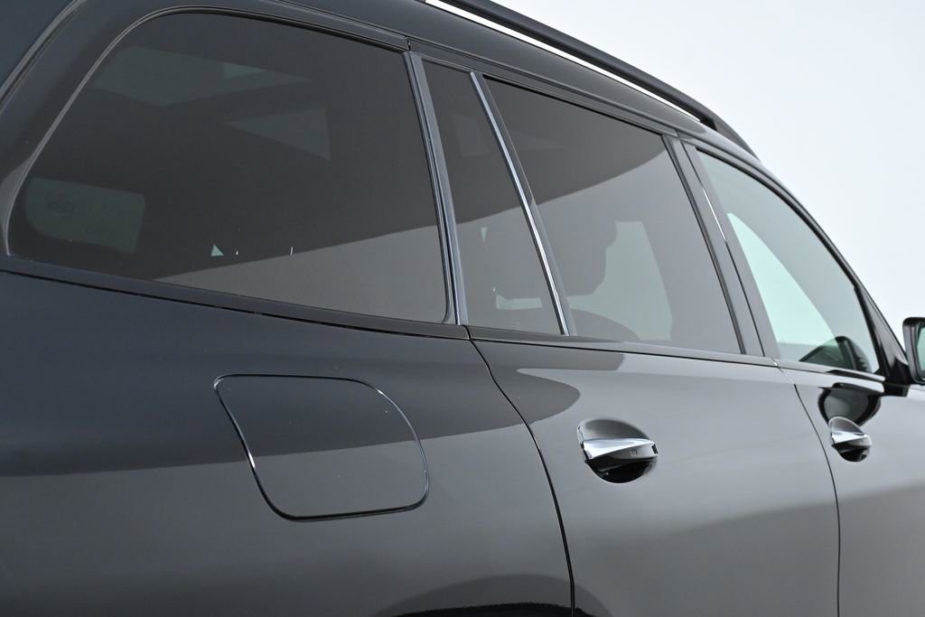 Used 2022 Mercedes-Benz GLS 450 4MATIC image 10