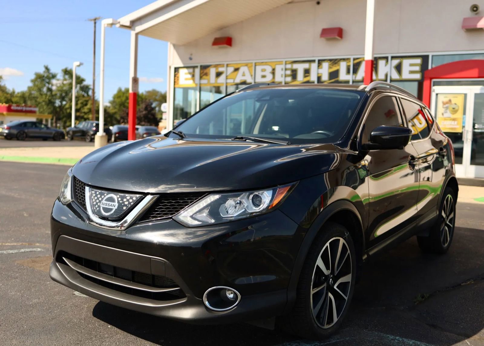 Used 2018 Nissan Rogue Sport SL w/ SL Premium Package