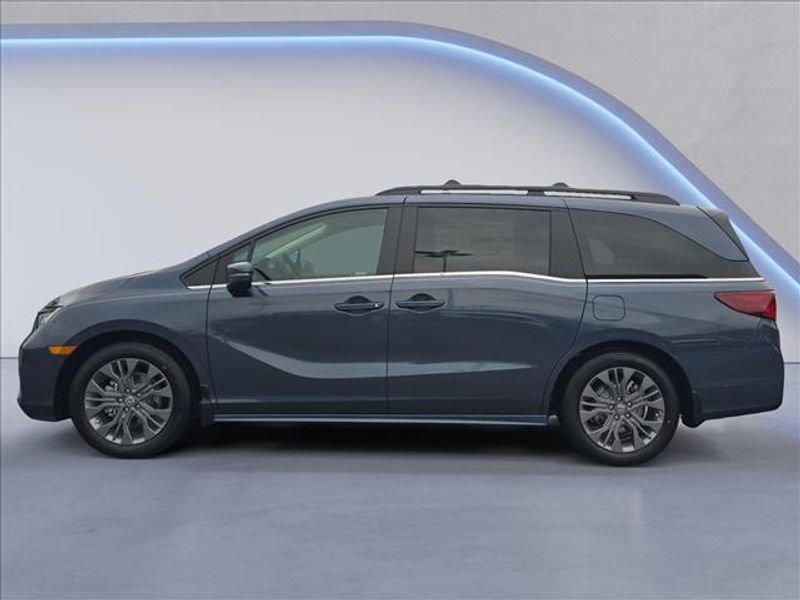 New 2026 Honda Odyssey Touring video 2