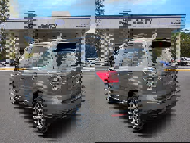 Used 2018 Subaru Forester 2.5i Touring w/ Popular Package #3B image 4