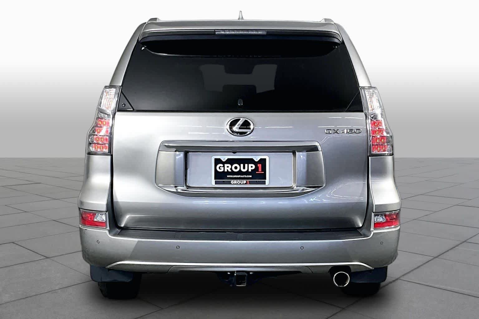 Used 2022 Lexus GX 460 Luxury w/ Accessory Package AWD/4WD image 5