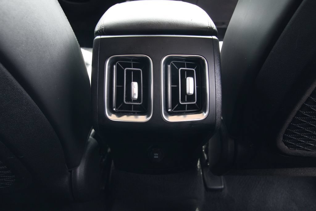 Used 2024 Kia Sorento S FWD image 40