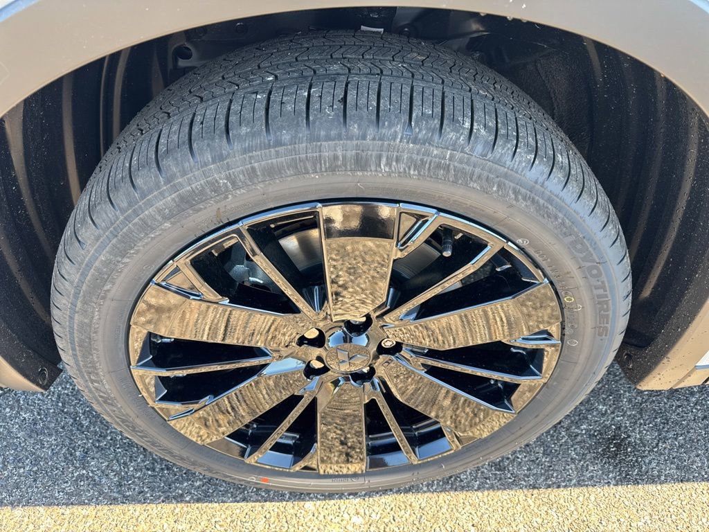New 2026 Mitsubishi Outlander LE FWD image 28