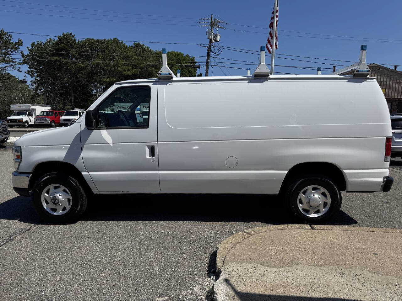Used 2012 Ford E-250 and Econoline 250 w/ Commercial Cargo Van Pkg RWD image 7