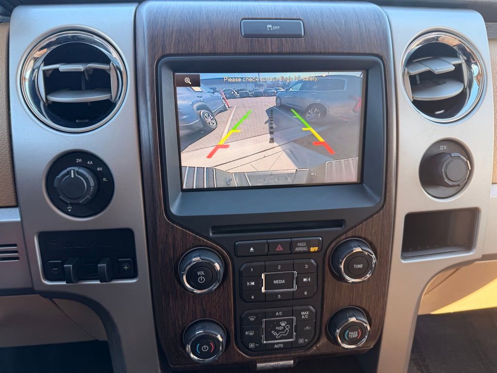 Used 2014 Ford F150 Lariat w/ Lariat Chrome Package image 19