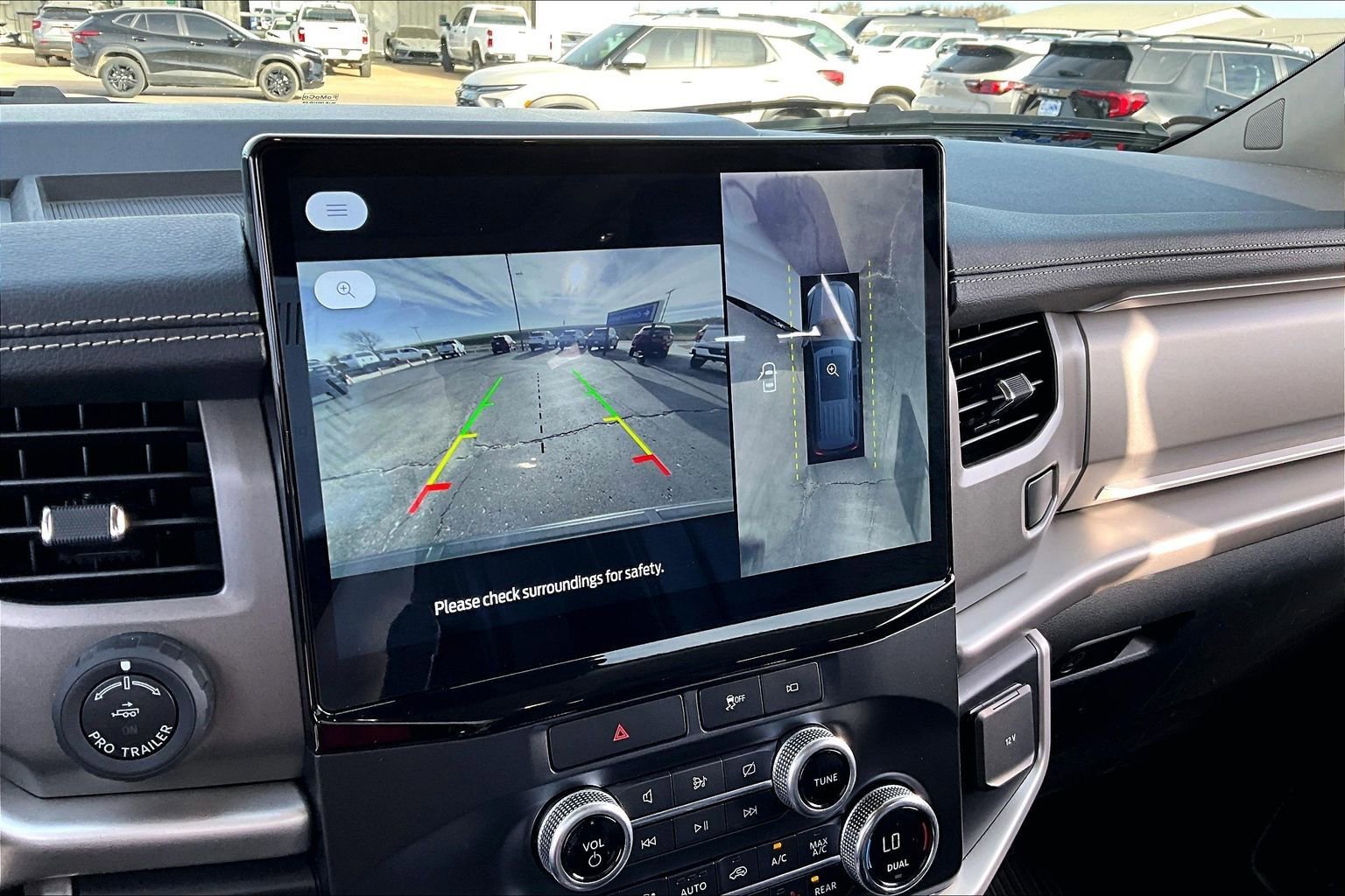 Used 2022 Ford Expedition Max XLT image 23