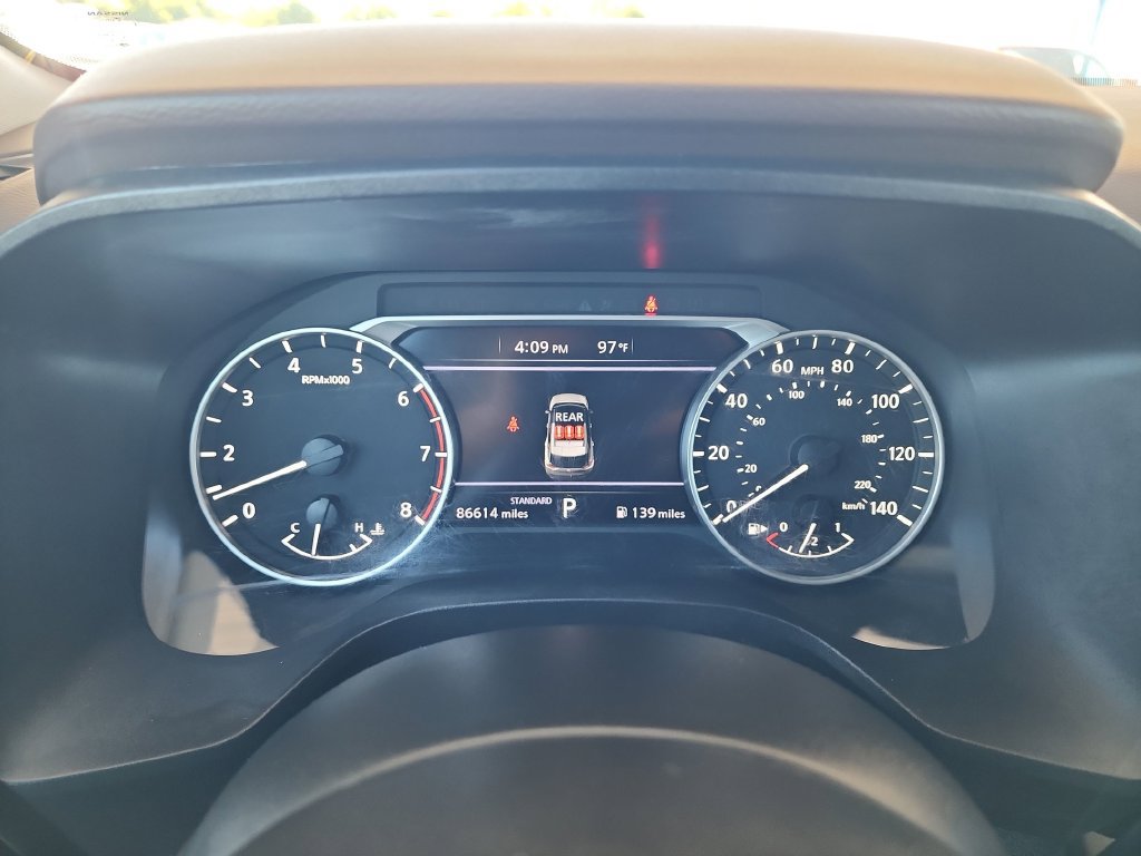 Used 2023 Nissan Rogue S FWD image 19