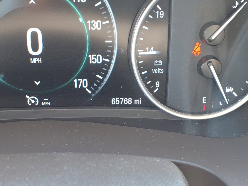 Used 2019 Buick LaCrosse Essence w/ Sun and Shade Package image 23