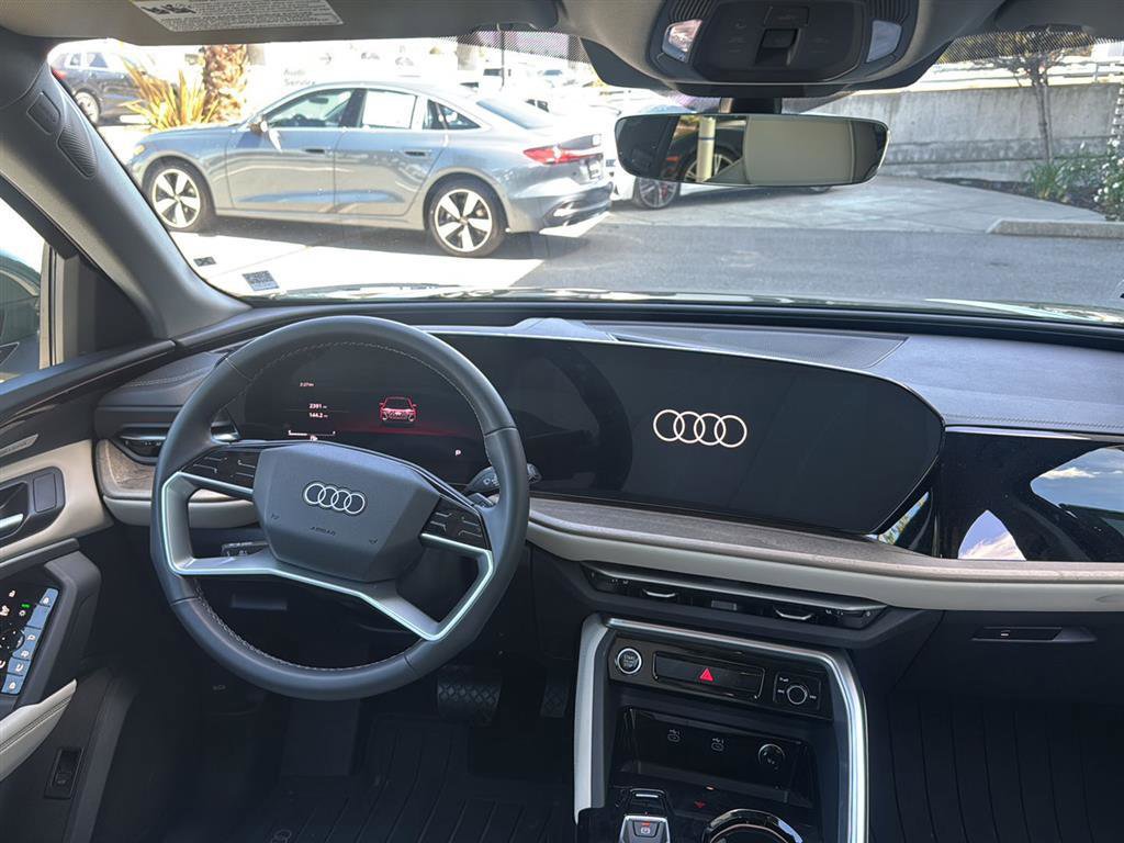 Used 2025 Audi Q5 Premium Plus w/ Premium Plus AWD/4WD image 10