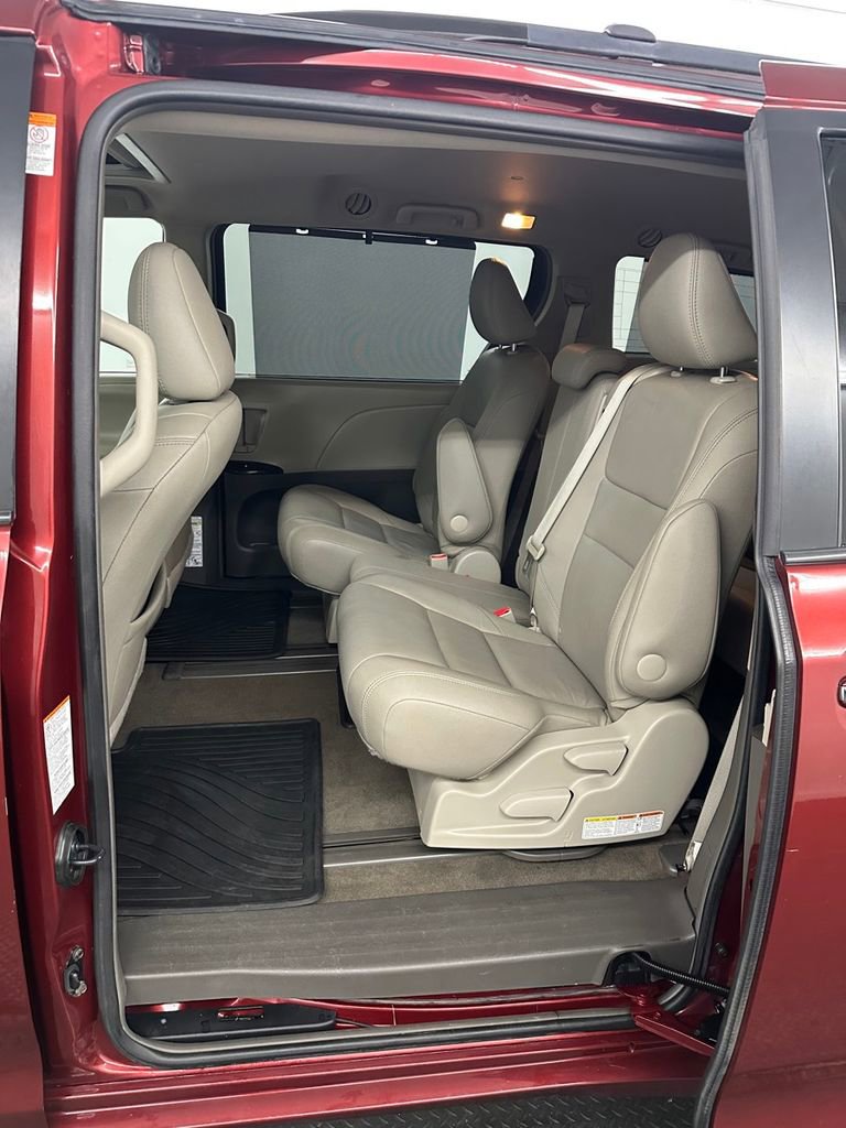 Used 2016 Toyota Sienna XLE w/ Outdoor Package image 24