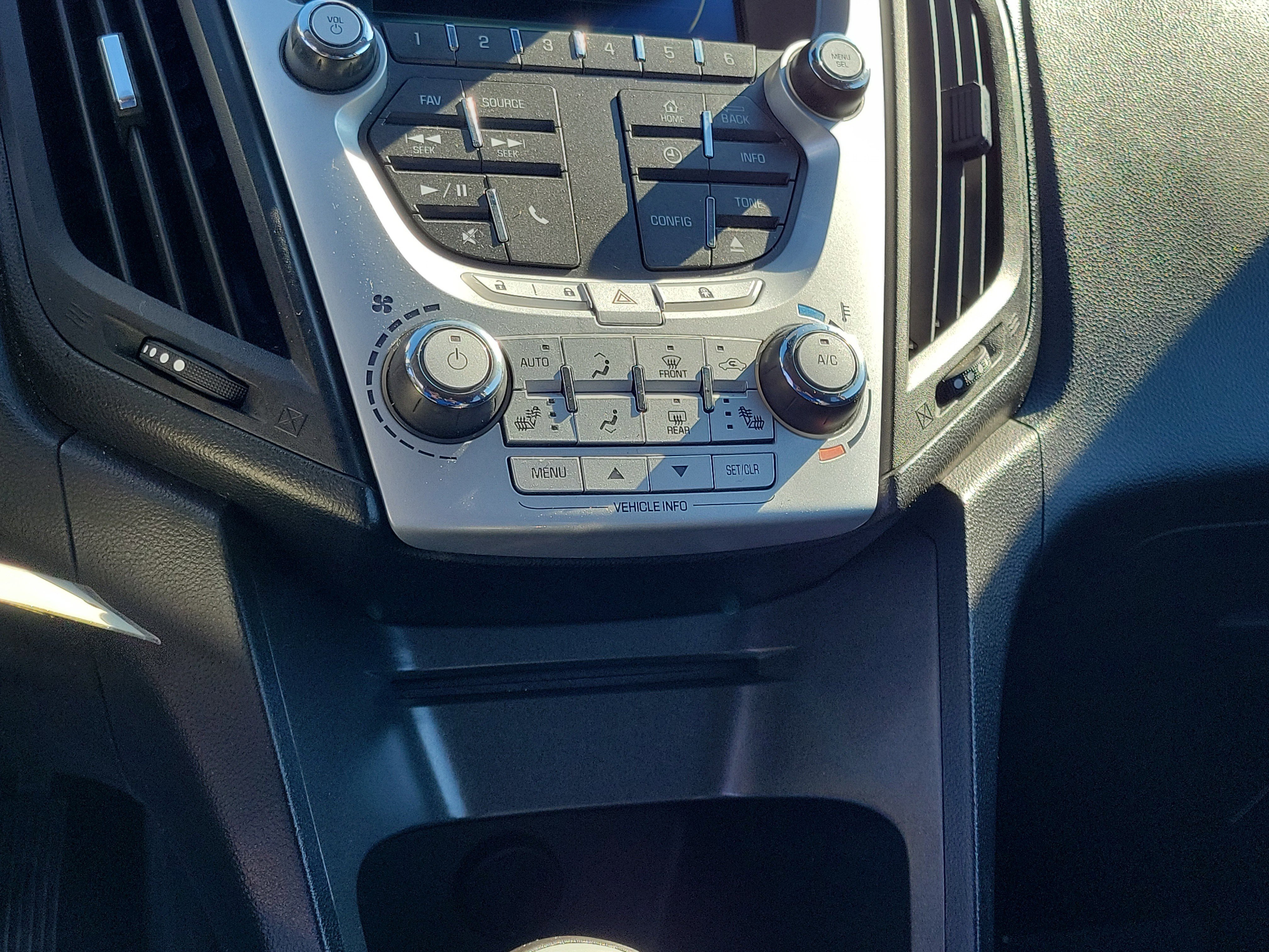 Used 2015 Chevrolet Equinox LT w/ Power Convenience Package image 27