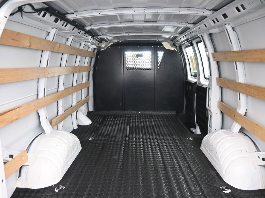 Used 2024 Chevrolet Express 2500 w/ Driver Convenience Package image 34