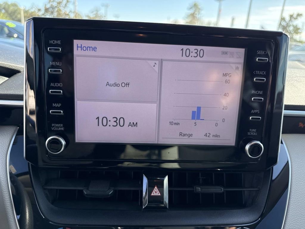 Used 2020 Toyota Corolla LE image 22