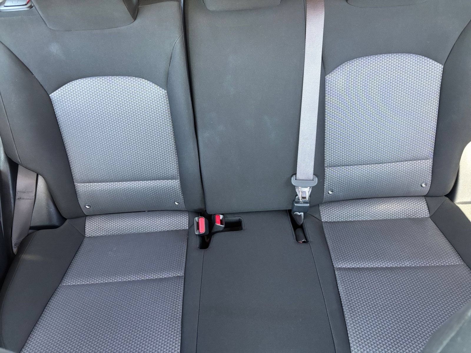 Used 2025 Kia Soul LX w/ LX Technology Package FWD image 35