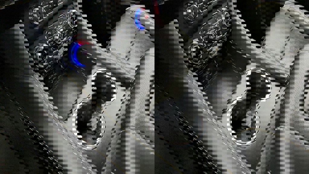 Used 2021 GMC Yukon SLT w/ SLT Premium Package image 17