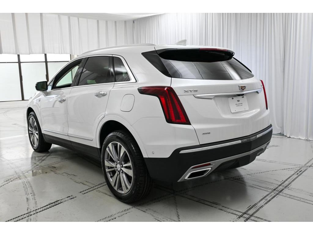 New 2026 Cadillac XT5 Premium Luxury w/ Driver Assist Package AWD/4WD image 5