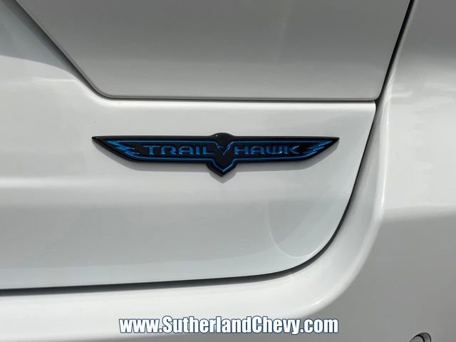 Used 2024 Jeep Grand Cherokee Trailhawk w/ Luxury Tech Group III AWD/4WD image 15
