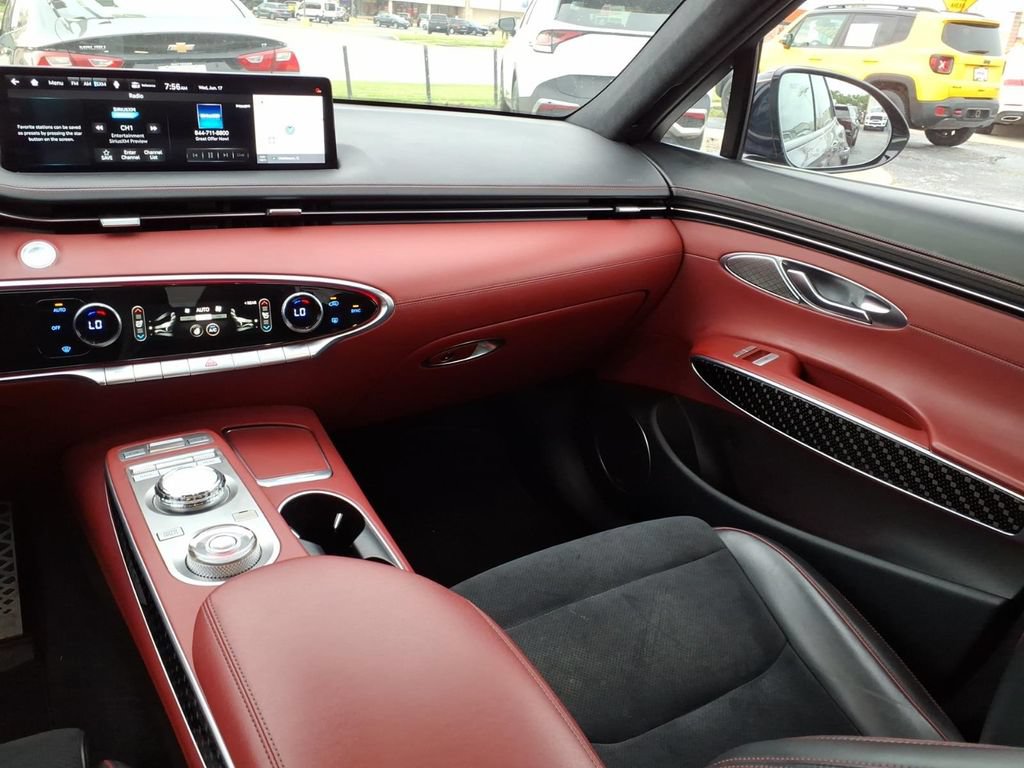 Used 2022 Genesis GV70 3.5T Sport w/ Sport Prestige Package AWD/4WD image 14