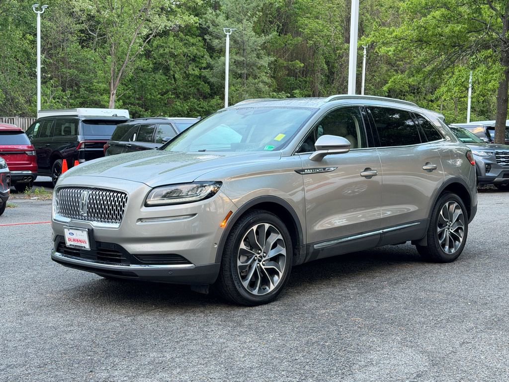 Used 2023 Lincoln Nautilus Reserve w/ Equipment Group 201A image 3