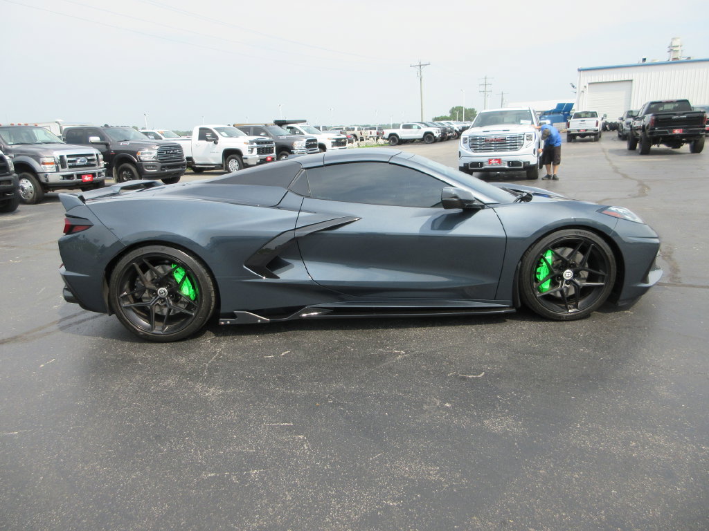 Used 2021 Chevrolet Corvette Stingray Premium Conv w/ Z51 Performance Package RWD image 4