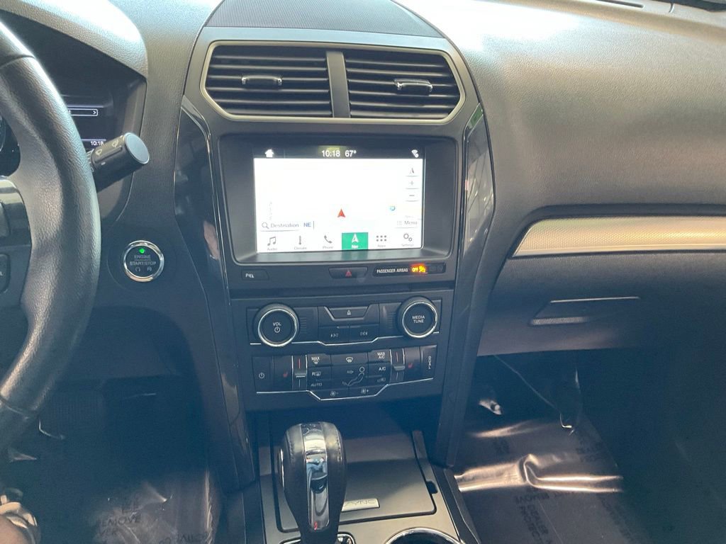 Used 2018 Ford Explorer XLT w/ Equipment Group 202A image 14