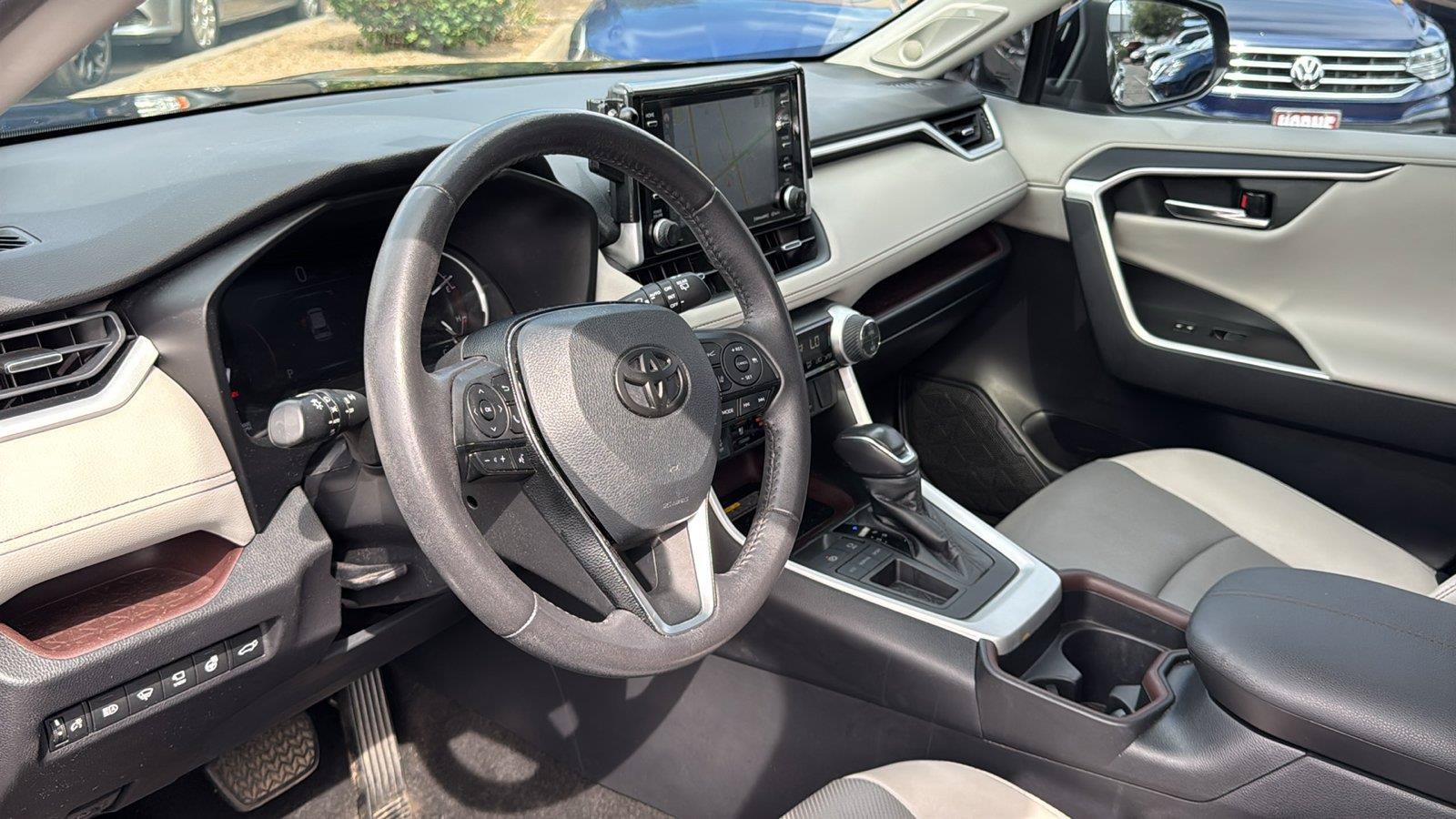Used 2021 Toyota RAV4 Limited FWD image 20