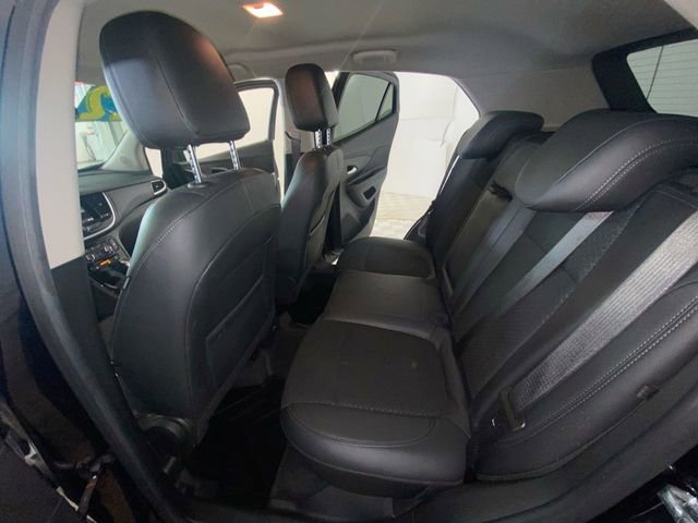Used 2022 Buick Encore Preferred w/ Safety Package II AWD/4WD image 28