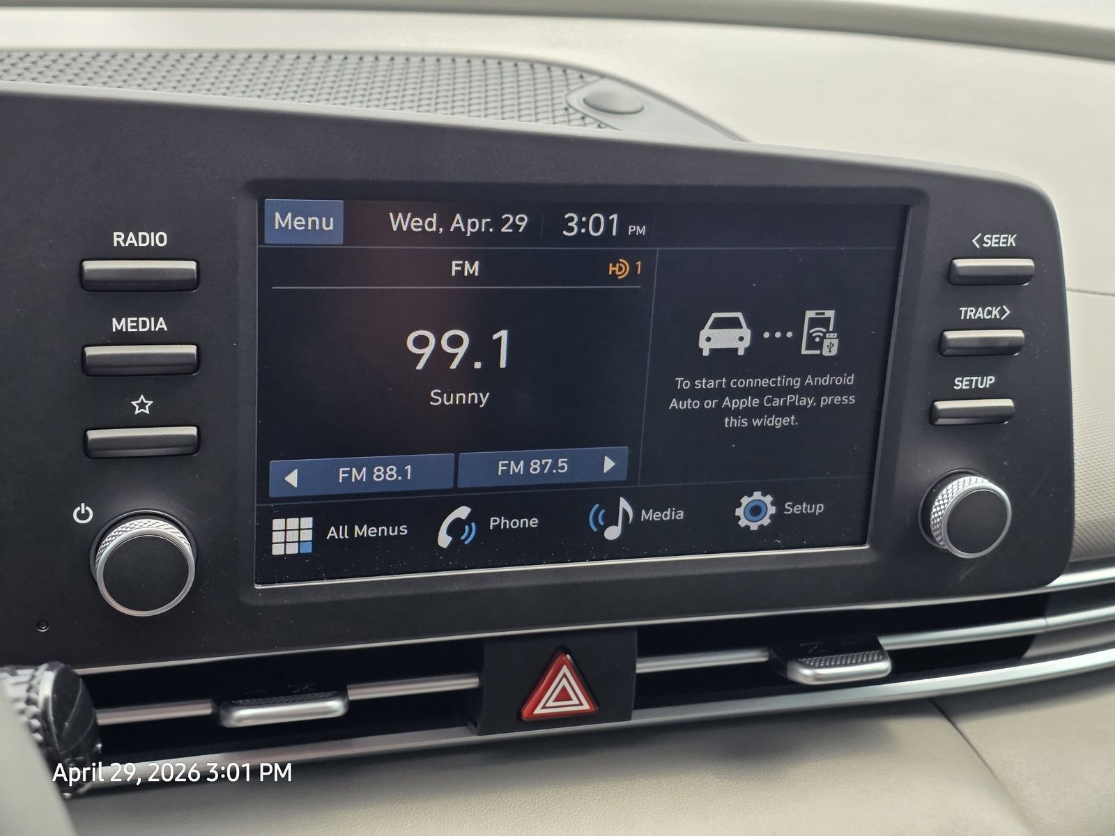 Certified 2025 Hyundai Elantra Sport FWD image 19