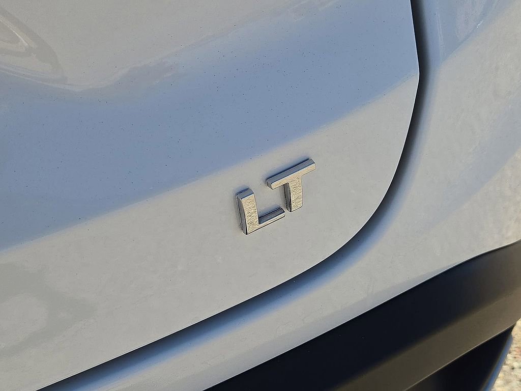 Used 2025 Chevrolet Trax LT FWD image 13