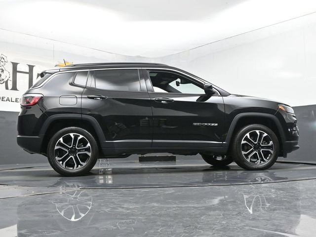 Used 2023 Jeep Compass Limited w/ Sun and Sound Group AWD/4WD image 53