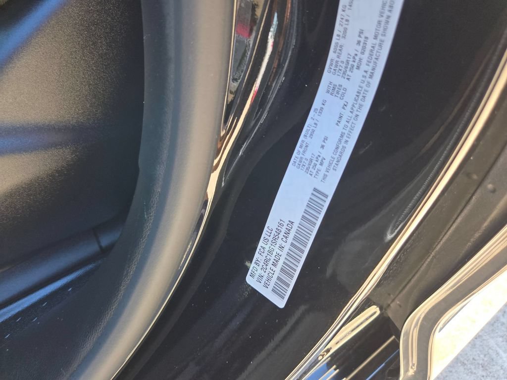 Used 2025 Chrysler Pacifica Select FWD image 28