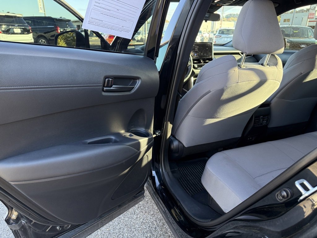 Used 2023 Toyota Corolla Cross SE image 27