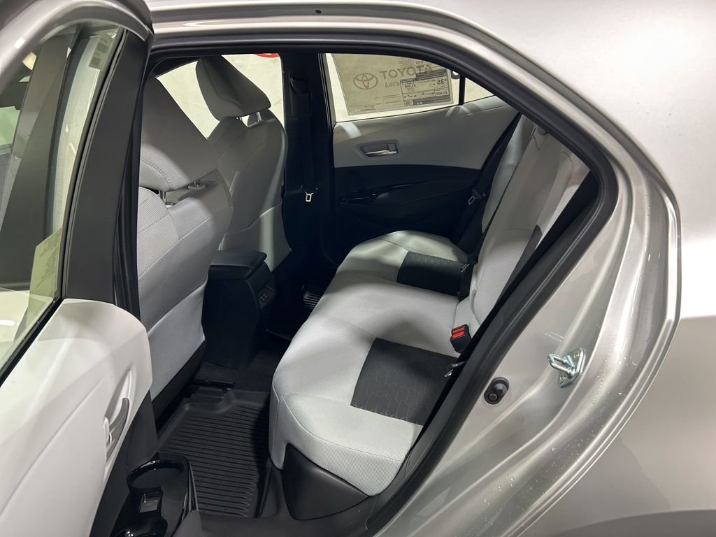 Used 2026 Toyota Corolla SE FWD image 18