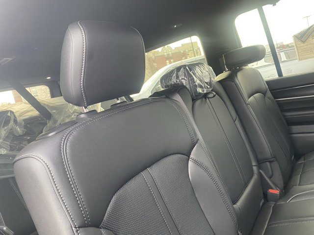 New 2024 Jeep Wagoneer L Base w/ Convenience Group I image 32