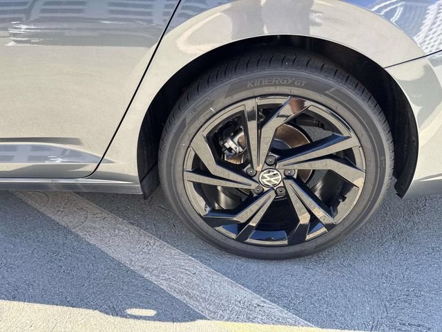 New 2026 Volkswagen Jetta SE FWD image 6