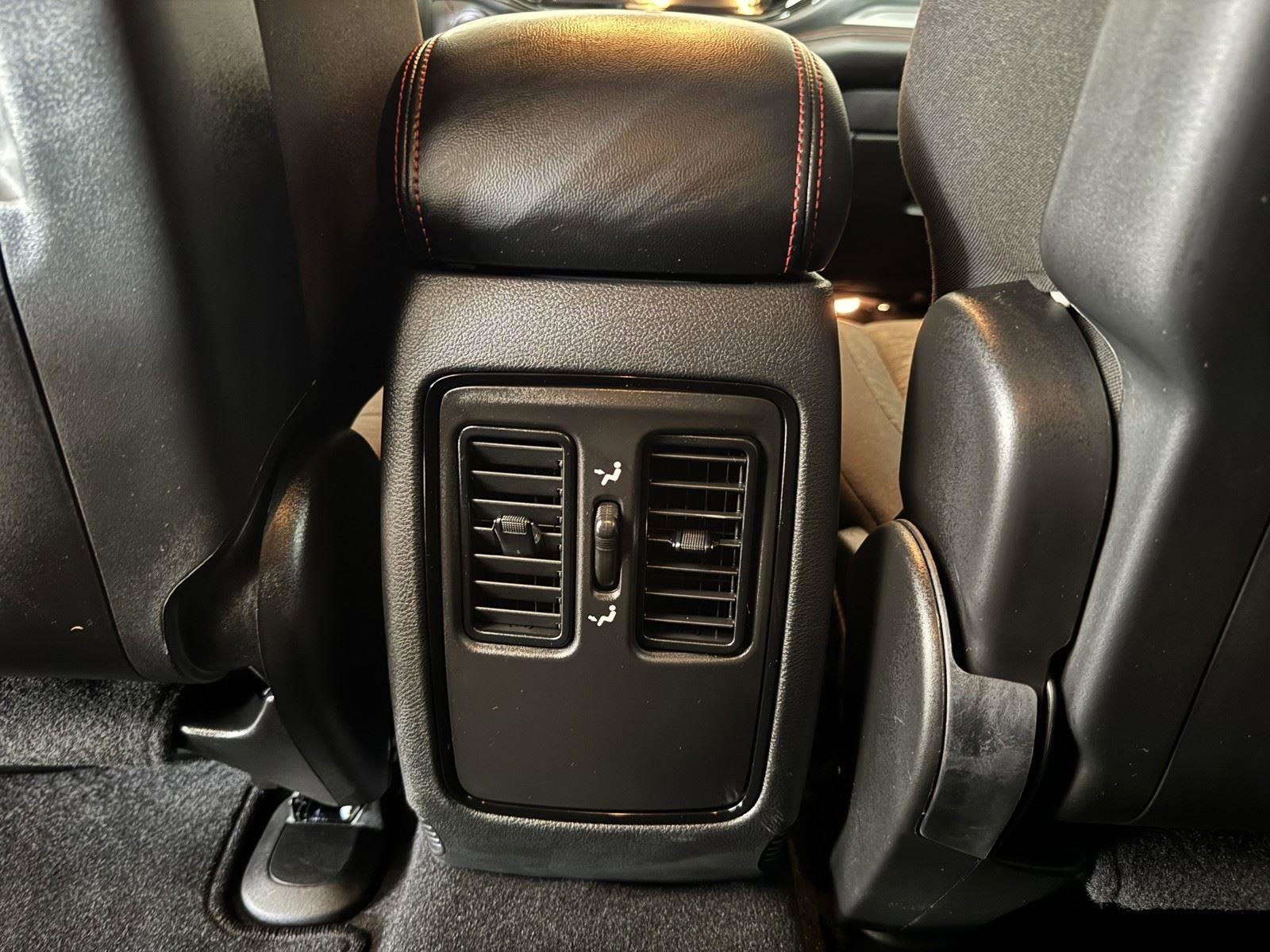 Used 2025 Dodge Durango GT w/ Blacktop Package image 30