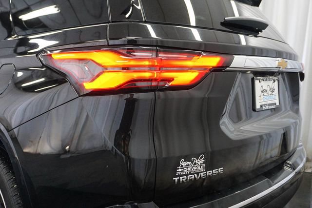 Used 2023 Chevrolet Traverse High Country image 14