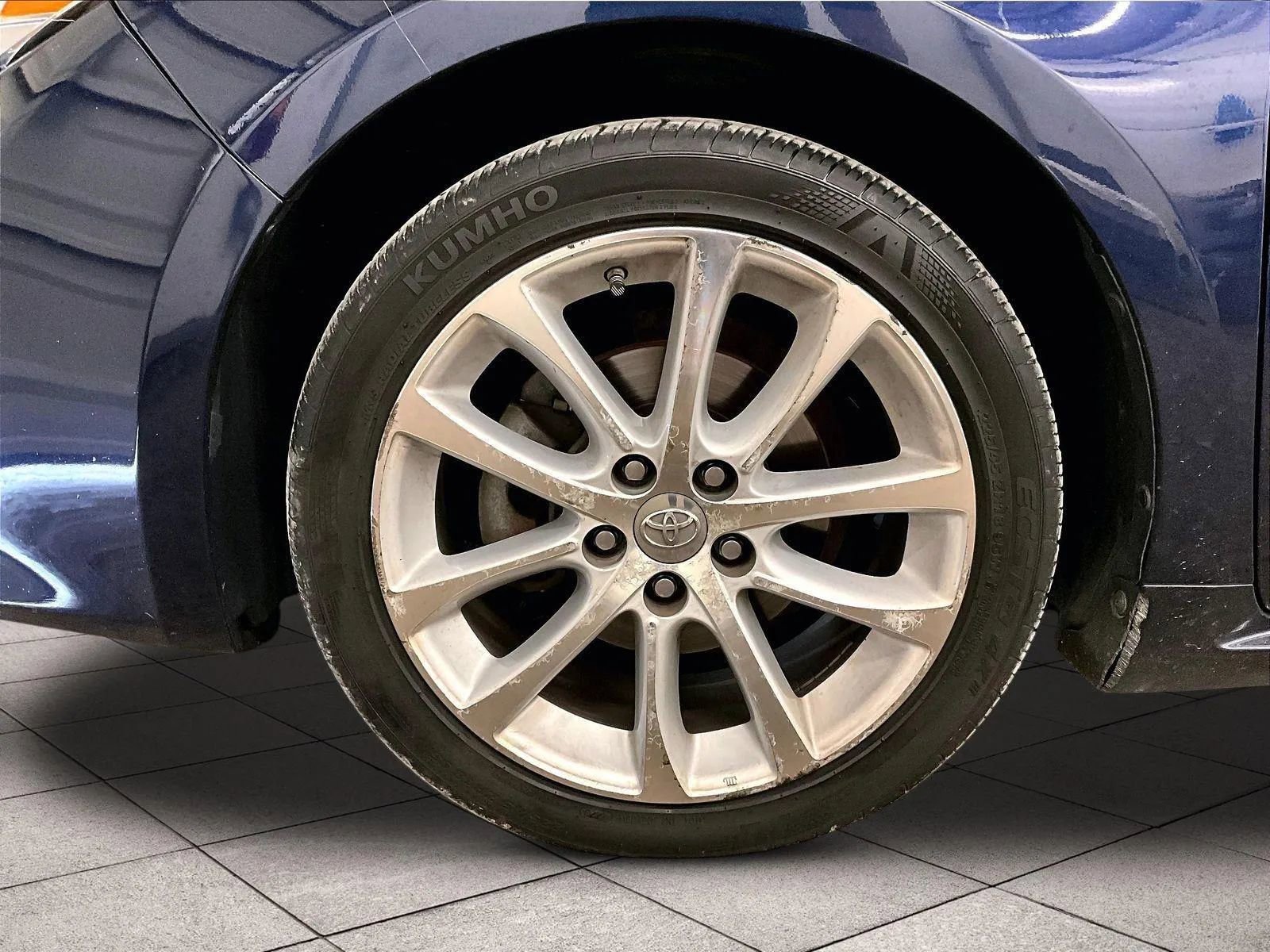 Used 2013 Toyota Avalon XLE Touring image 9