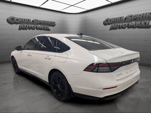 Used 2025 Honda Accord SE image 5